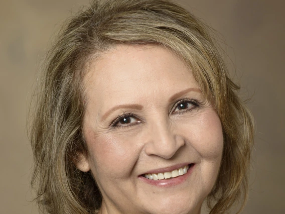 Stephanie C Abalos
