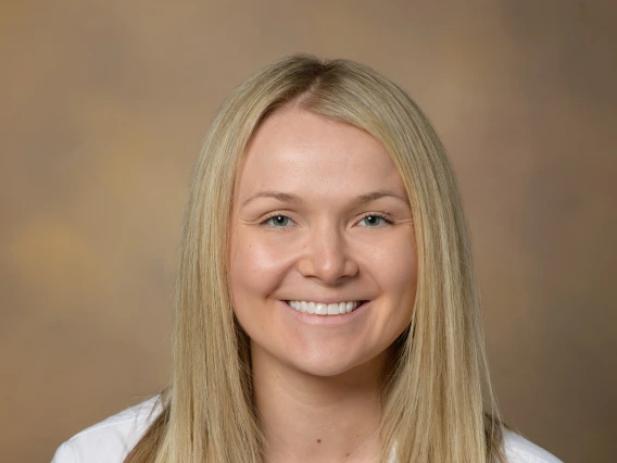 Dr. Lindsie Labonte