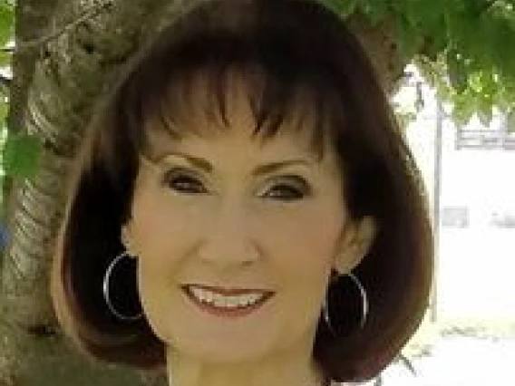 Rebbeca Lowry
