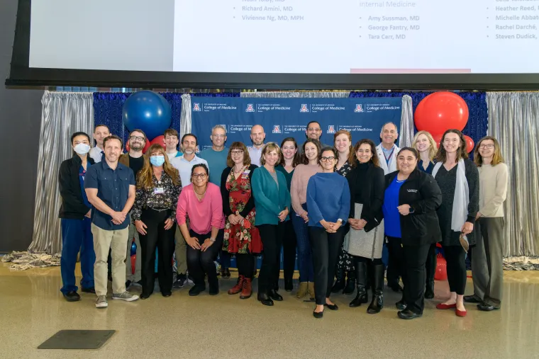 14_-_specialty_advisor_-_202206792_com_faculty_awards-239