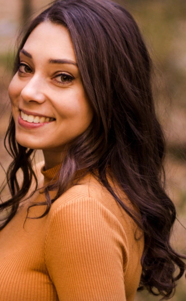 Nina Halvax
