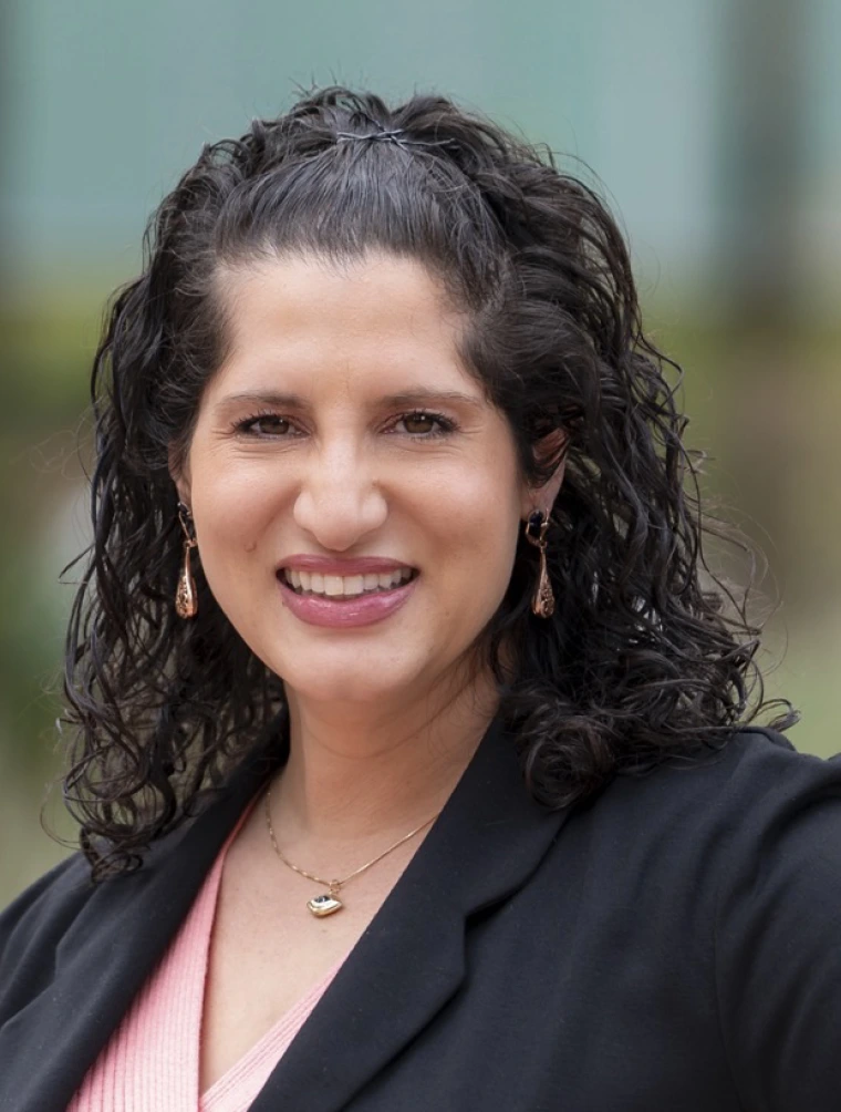 Dr. Sommer Aldulaimi